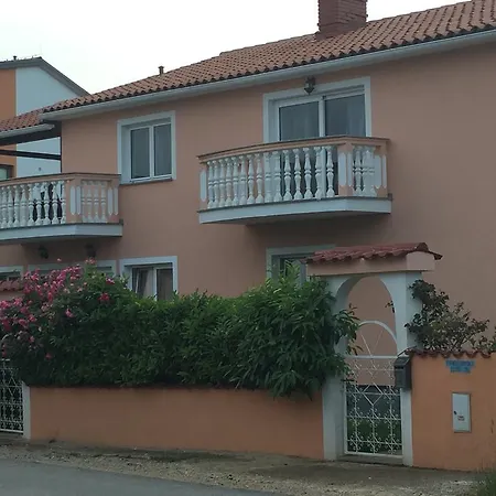 Summerlight Апартаменты Пула