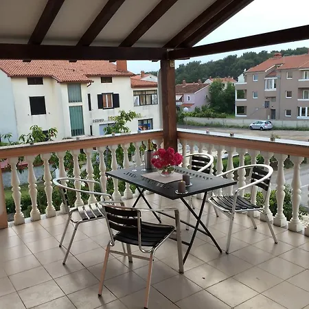 Apartment Summer 1 Pula